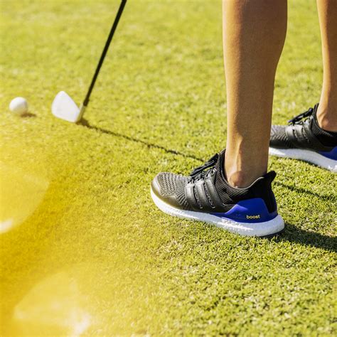 lowest priced spikeless golf shoes